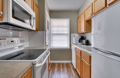Dundee-Happy Hollow Historic District Maison | Two bedroom townhouse, minutes from the UNMC