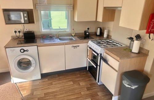 Glasgow Appartement | Two Bedroom Willerby Caravan Located in Uddingston, Glasgow at Maryville Caravan Site
