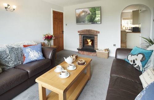 South Littleton Appartement | Two bedroomed property situation in a beautiful secluded location with patio area overlooking fields
