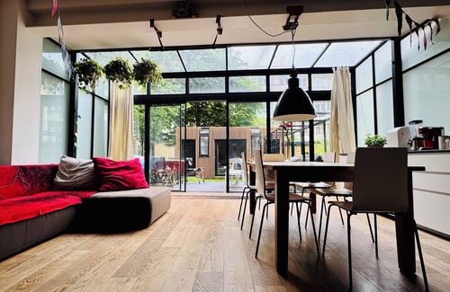 Amsterdam West Appartement | Two-bedrooms apartment walking distance to the city centre comfortably sleep 5