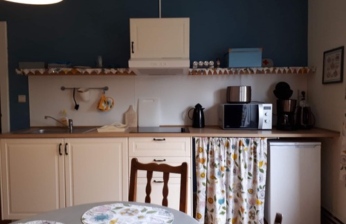 Ecaussinnes Maison | Deux chambres, cuisine, sdb à la Maison Brodée pour les familles