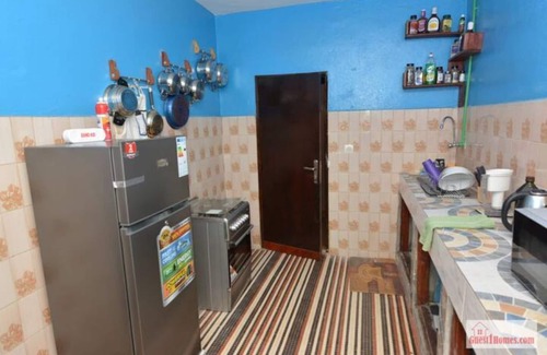 Porto-Novo Maison | Deux Chambres à l'Etage avec Apt. Entier et Wi-Fi
