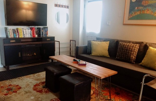Newark Appartement | Deux pâtés de maisons de train, trajet de 20 minutes à NYC @ Newark Broad St