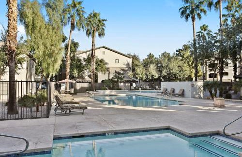 Chandler Appartement | TWO Bright CozySuites Apartment Downtown Chandler 06 & 07