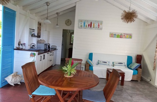 Saint-Louis Maison | Deux bungalows nichés dans un jardin tropical avec piscines privées et vue mer