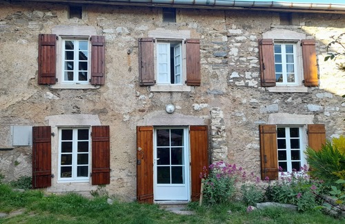 Pardailhan Maison | deux maisons de caractère dans un hameau avec piscine et grand jardin