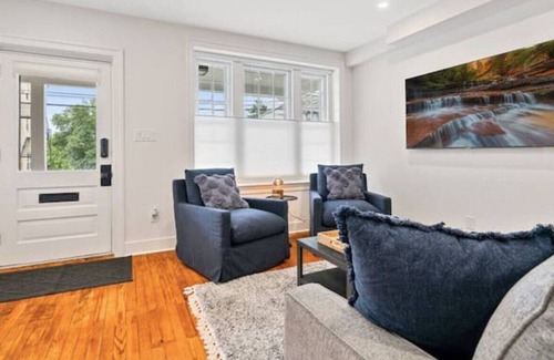 Ardmore Maison | Two Homes in Ardmore | Sleeps 14