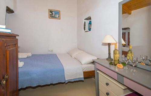 Kithira Maison | Two little houses with panorama view