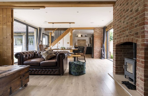 Funtington Cottage | Two luxury Cottages near Bosham with Hot Tubs, perfect for family reunion.