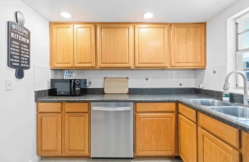 Rockledge Maison | Two Palms Heated Pool Retreat
