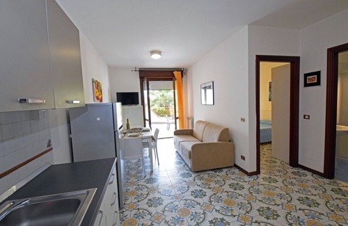 Villa Rosa Appartement | Two-room apartment 1 Della Rosa Seaside Abruzzo