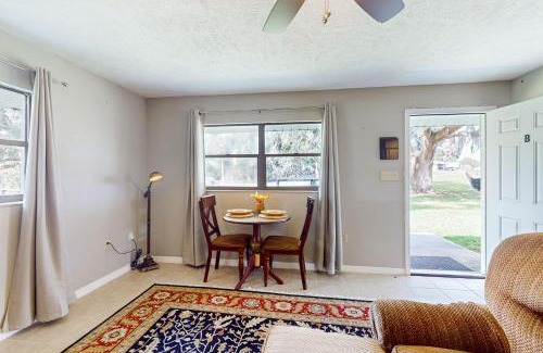 Micanopy Maison | Two Springs Farm Guesthouse B