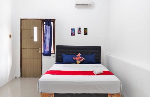 Mojokerto Maison | TwoSpaces Living at Bypass Homestay, Mojokerto