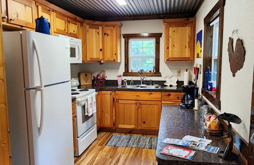 Quitman Cabine | TX HICKORY HIDEOUT CABIN: Spiritual Retrt, Country Resort for Rest & Restoration