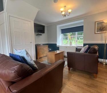 New Quay Maison | Ty Canol - Family Friendly Peaceful Cottage