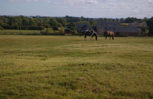 Carterton Maison | Ty Nant Cottages and Suites