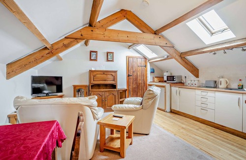 Port Talbot Cottage | Tyncellar Farm Holiday Cottages