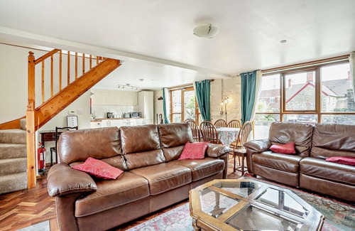 Port Talbot Cottage | Tyncellar Farm Holiday Cottages