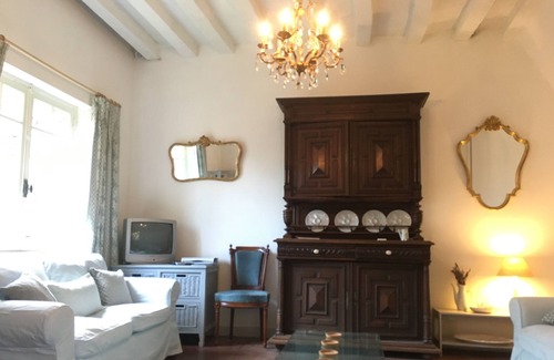 Saint-Clement-des-Levees Cottage | Gîte typiquement français au confort moderne en bordure de Loire. WIFI