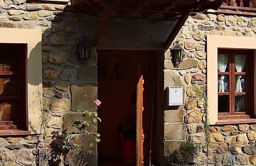 Romillo Maison | Maison typique des Asturies pouvant accueillir jusqu'à 6 personnes et plus avec jardin privé
