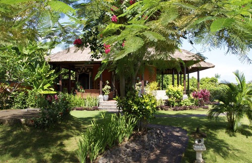 Lovina Villa | Villa PONDOK JEPUN, villa balinaise typique avec magnifique piscine paysagée