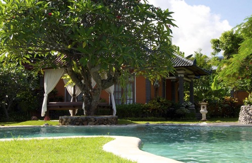 Lovina Villa | Villa PONDOK JEPUN, villa balinaise typique avec magnifique piscine paysagée