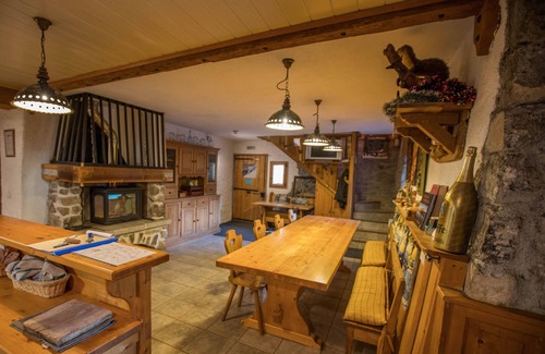Chatillon-sur-Cluses Chalet De Ski | Chalet typique : Gite la Cassandrine tout près de Morillon et Samoëns