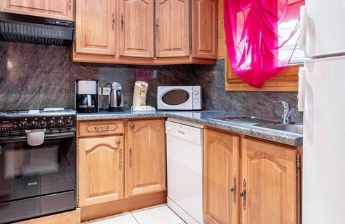 Etobon Cottage | Chalet typique avec cheminée, balades et pêche aux Vosges, WiFi inclus
