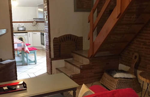 Montlaur Cottage | Maison de campagne, typique, brique roses et galets du Lauragais.