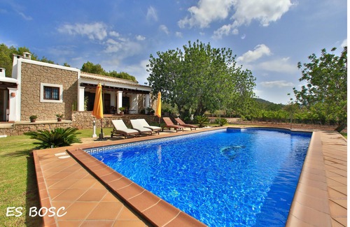 Sant Josep de sa Talaia Cottage | Maison typique d'Ibiza de nouvelle construction avec piscine dans un quartier très calme