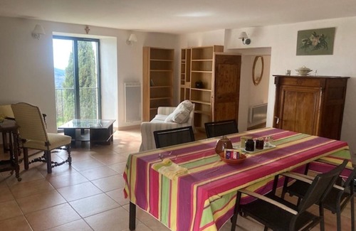 Sainte-Croix-de-Caderle Autre | logement indépendant cévenol typique 7 pers.piscine, vue à 180° proche Anduze