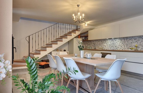 Gajana Maison | Maison de vacances typique avec piscine privée, baby-foot, salle de sport