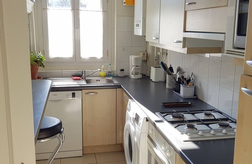 12th Arrondissement Appartement | Appartement typiquement Parisien dans immeuble haussmannien