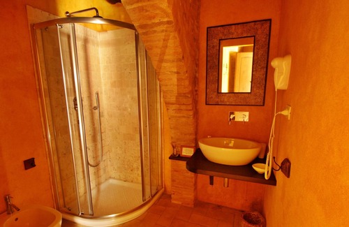 Radicondoli Villa | Ferme toscane typique avec piscine et climatisation en pleine nature