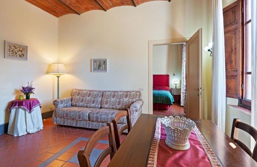 Bucciano Appartement | Typisch Toscaans appartement met zwembad en airconditioning
