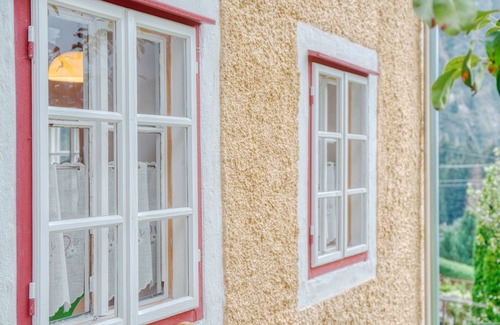 Anras Maison | Typisches Tiroler Haus mit Großem Garten, Sauna, Bergblick nah an den Skipisten