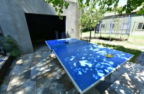 Hosen Cabine | Tzlil Hateva