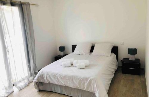 Aleria Appartement | U Primu Appartement spacieux au calme Aléria