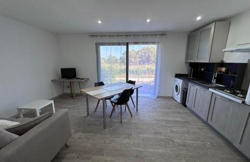 Aleria Appartement | U TERZU - Appart neuf spacieux