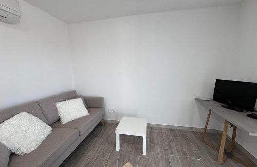 Aleria Appartement | U TERZU - Appart neuf spacieux