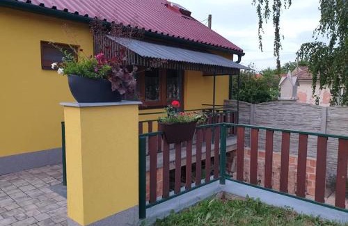 Dyjakovice Maison | UBYTOVÁNÍ u HŘÍBKŮ