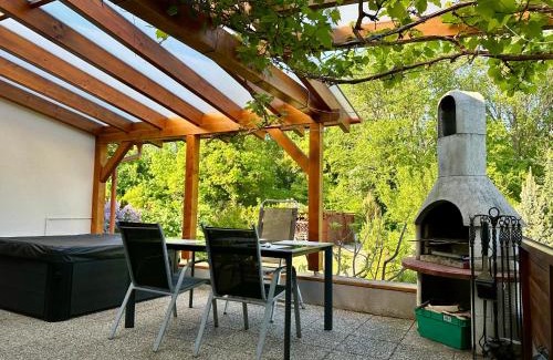 Hlohovec Villa | ubytování u Hraničního zámečku Hlohovec u Břeclavě
