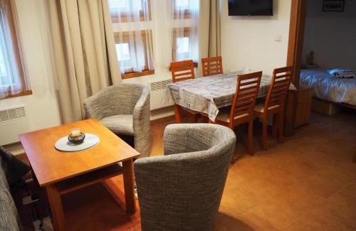 Bulhary Maison | Ubytování u Křížů