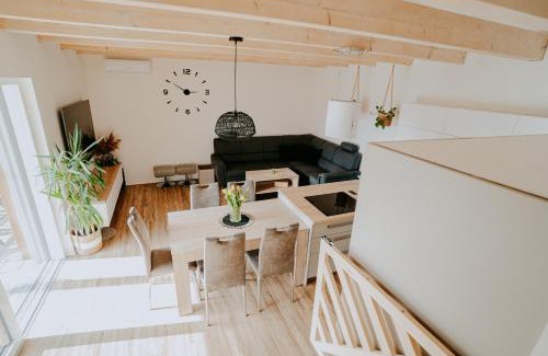 Uhercice Villa | Ubytování Ve dvorku