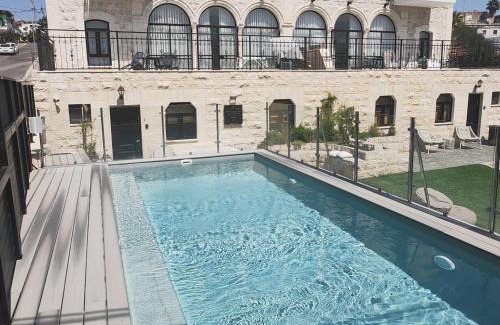 Tiberias Hôtel | UG Boutique - סוויטות מדהימות ומעוצבות מול הכנרת