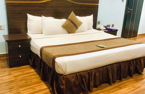 Ughelli Hôtel | Ughelli Wetland Hotel