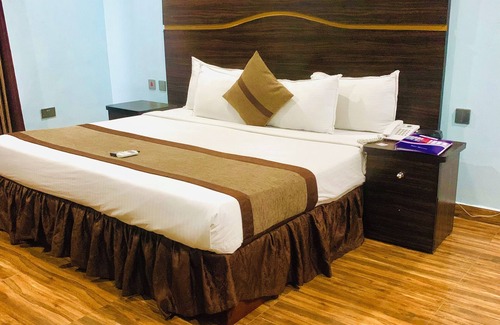Ughelli Hôtel | Ughelli Wetland Hotel