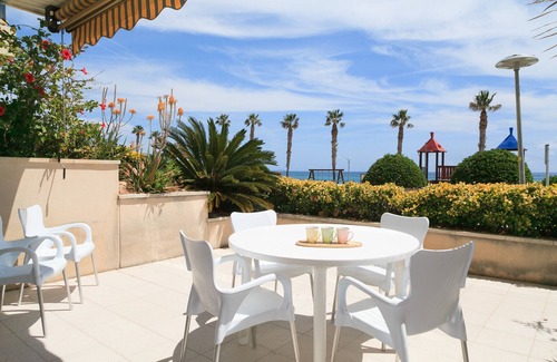 Miami Platja Appartement | UHC LOS FLAMENCOS - Appartement au rez-de-chaussée pieds dans l'eau