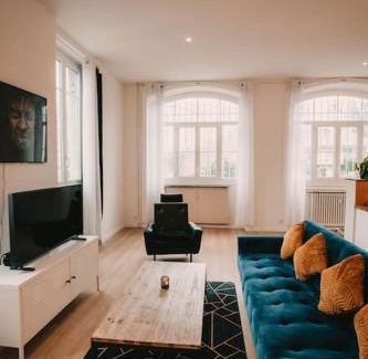 Besancon Appartement | Ultimate Comfort ! Jacuzzi & Sauna.