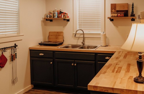 Uvalde Cabine | Ultimate Outdoor Escape & Hiking on 6,000 Acres